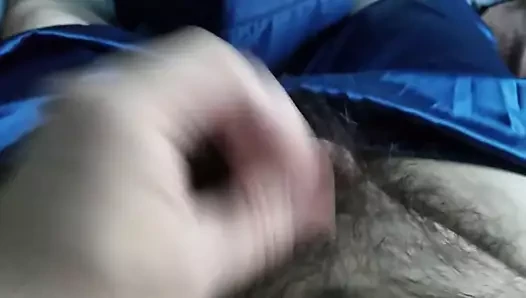 Sarkık minik yarak boşalıyor