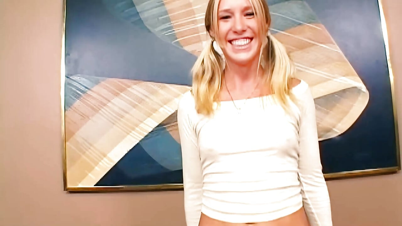 Allison Pierce je svježa i spremna za kurac