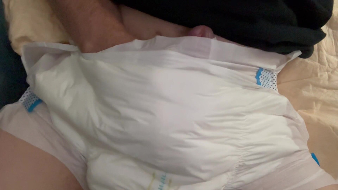 Changed into a new diaper after work and couldn't help but start rubbing the outside and then inside