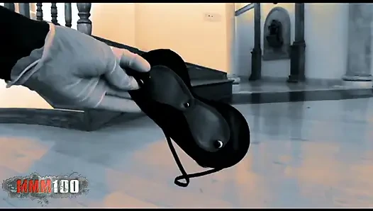 Kiara Marie трахнул большой черный член в клетке