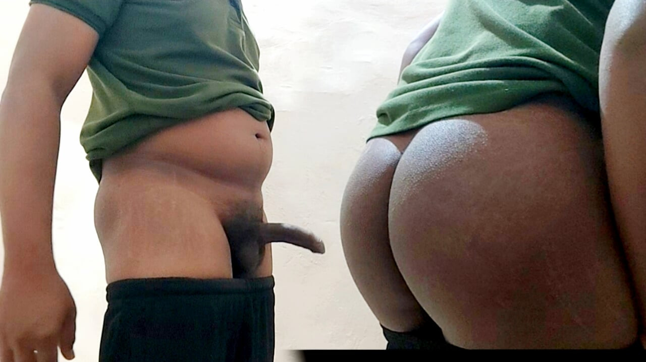 Teen rên rỉ tồi tệ cho anh ta để xuất tinh với con cu quái vật của anh ấy