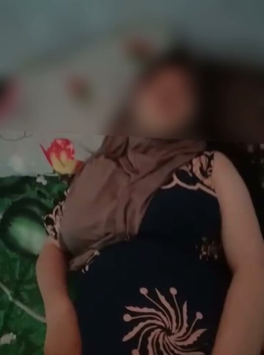 The sighing of a village girl in hijab is really very delicious part2