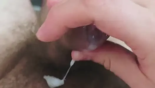 Tombul ayı hızlı, işten sonra mastürbasyon yapıyor