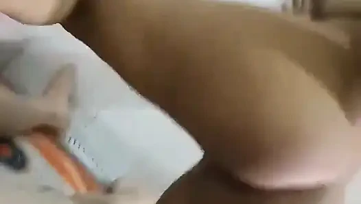 Kız arkadaşımı bu ilahi 18 yaşındaki esmerle aldatıyorum