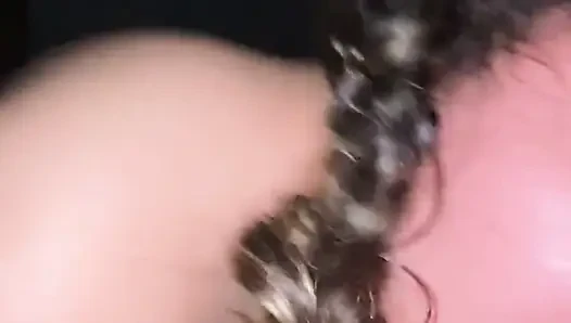 Yarak üzerinde zıplıyor