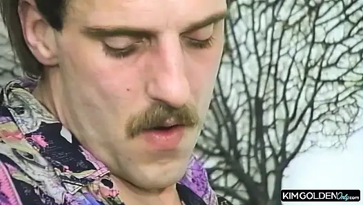 Leidenschaftlicher Ritt mit intensiver Penetration