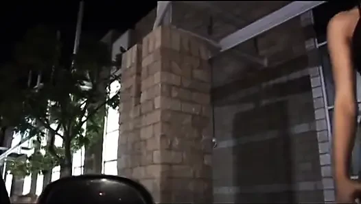 İyi tercih edilen melez hatun derin amında ve ağzında yarağın tadını çıkarıyor