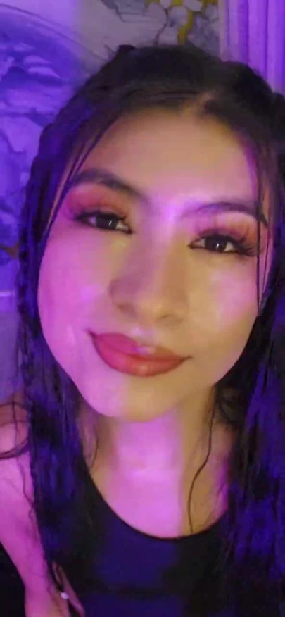 我现在需要玩得开心，你会和我一起吗？