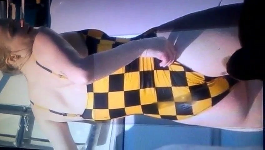 Sophie Turner, éjaculation sur le cul