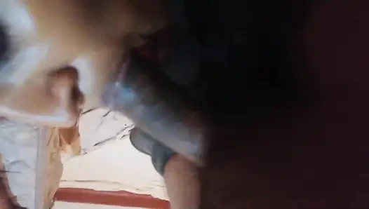 Ich bin gerade nach Sri lanka gekommen, um meine Perants zu besuchen, sie hatten ein neues sexy hausmädchen, das mich ficken will