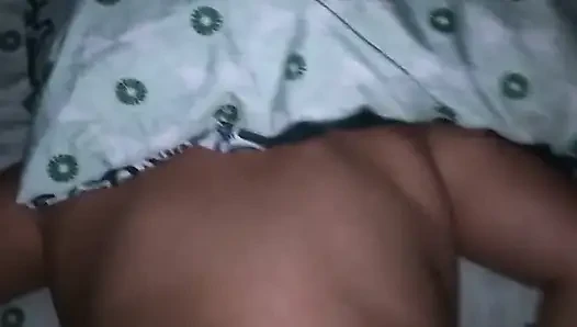 Вот как ты трахаешь огромную задницу горячей латины