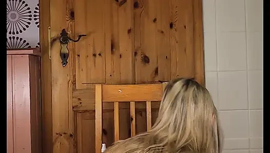 Güzel göbeğimle birlikte kanca #hook #enema #anal #bellyinflation #inflation #pussy #ass #milf #kinky