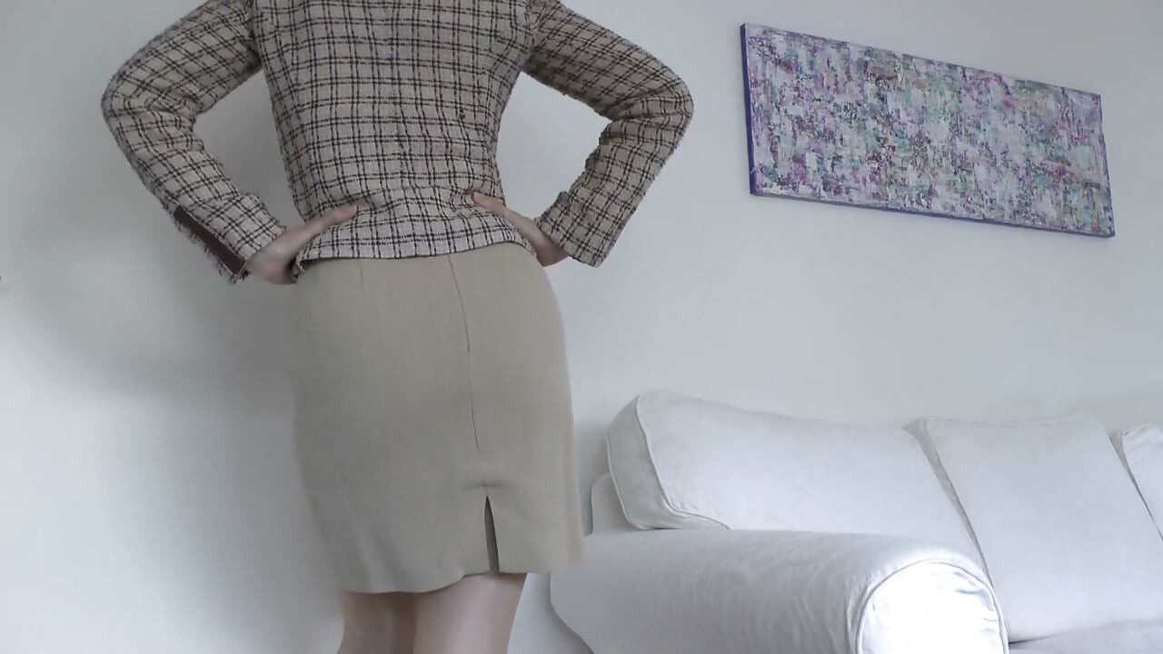 Because You’ve Been Such a Good Boy, Today You Get to Unload Your Cum Onto My Skirt-covered Ass, Lady Victoria Valente
