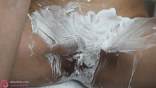 Watch me shave my hairy pussy close-up!