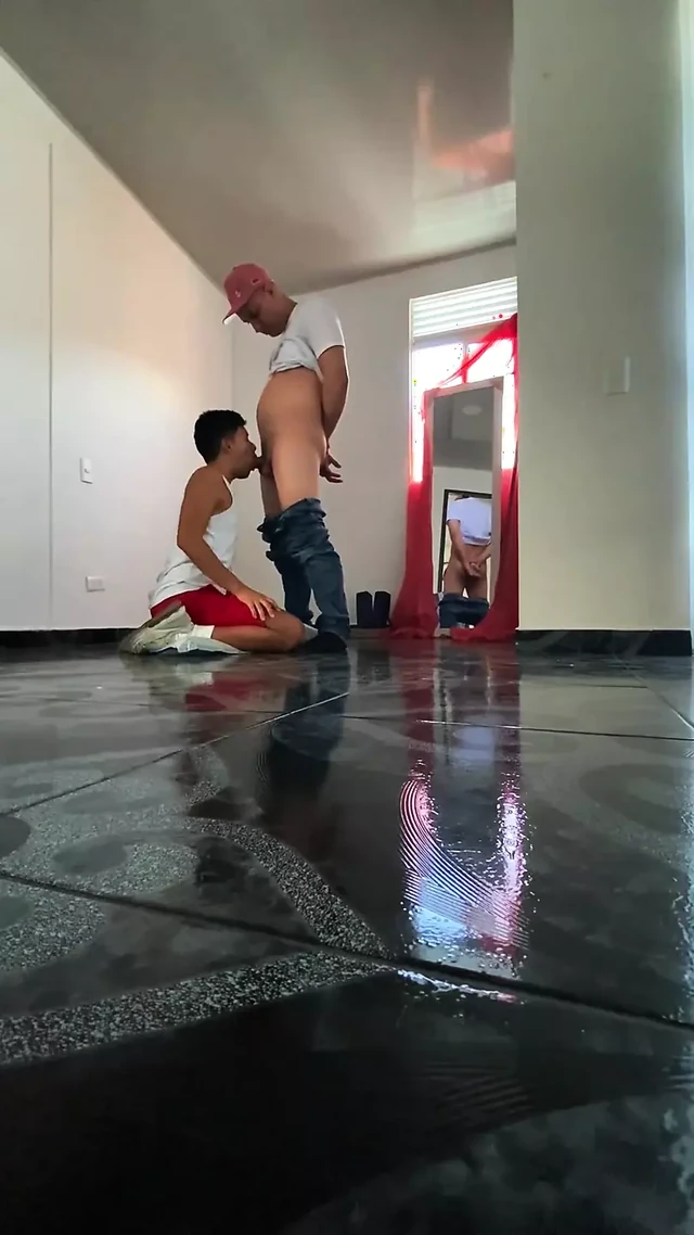 He Writes Me That He Is at the Gym but That He Wants to Suck a Big Big Fat Pink Cock