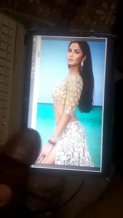 Katrina Kaif - trepada mútua quente.