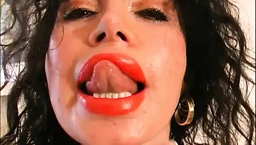 This Slutty MILF Shows Us Her Ass and Masturbates for Us in Front of the Camera