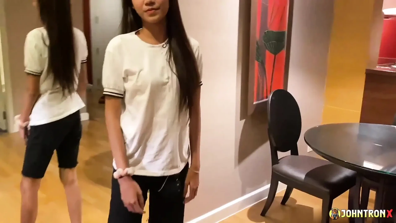 Johntronx - 苗条的纹身亚洲素人被狠并被