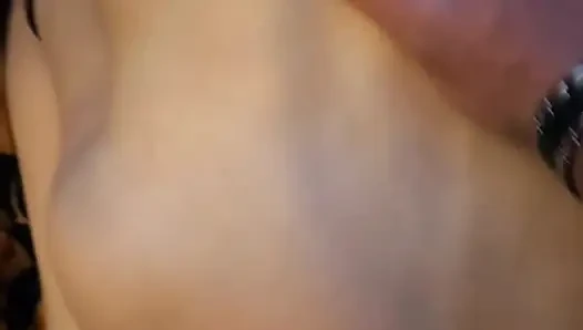 Üvey Kız Kardeşim Mastürbasyon Yaparken Yandı. Kirli Konuşmalar