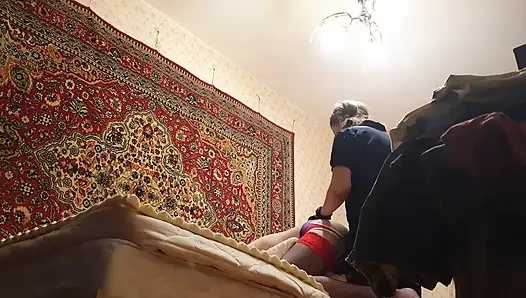 Анастасия Госпожа страпоном раба-сисси подчинения в домашнем любительском видео Sasha Earth