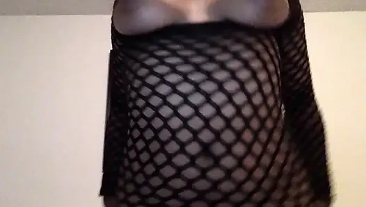 Porsha Carrera squirtet und spielt mit ihrer süßen nassen muschi