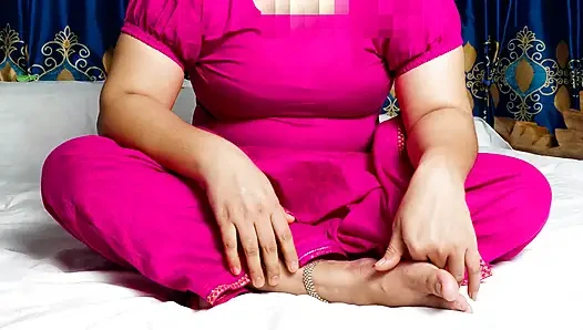 Seks hardcore tante super imut asal bengali - memek & pantat bahenol dientot habis-habisan sampai matanya merem melek