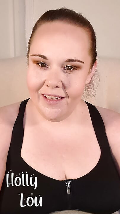 Isteri menghantar Keinginan Sissy anda kepada Mistress Holly untuk Latihan Sissy yang betul