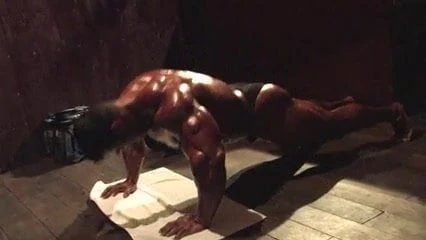 Str8 bodybuilder in backstage