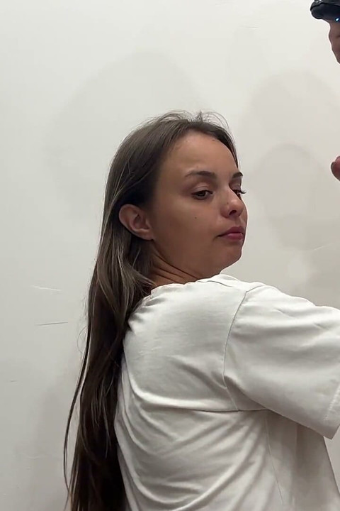She Turns Every Dick Into a Little Show