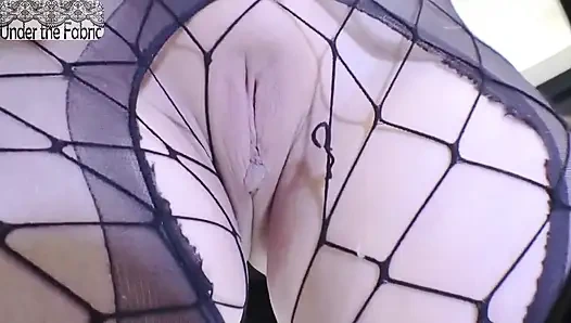 Rabbithole Y-San превращается в ее подтянутая, стройная красотка скатывается в чувственную игру - 1