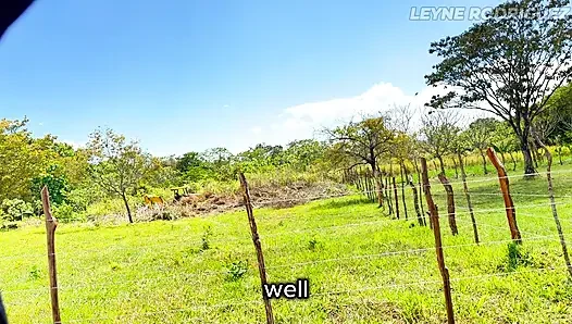 Tante seksi ini rela dientot habis-habisan sama petani sampai matanya merem melek - pov