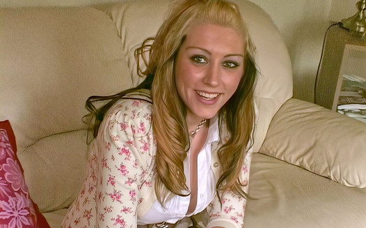 British Teen Girlfriend Takes Anal and Takes Cum Over Her Body