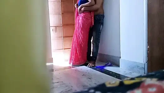 On the Day of Holi, I Changed the Color of the Pussy of the Neighbor Bhabhi with Color