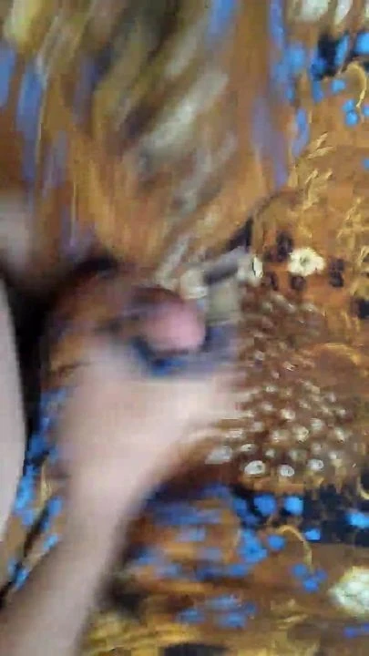 try to cum on wifes sarong