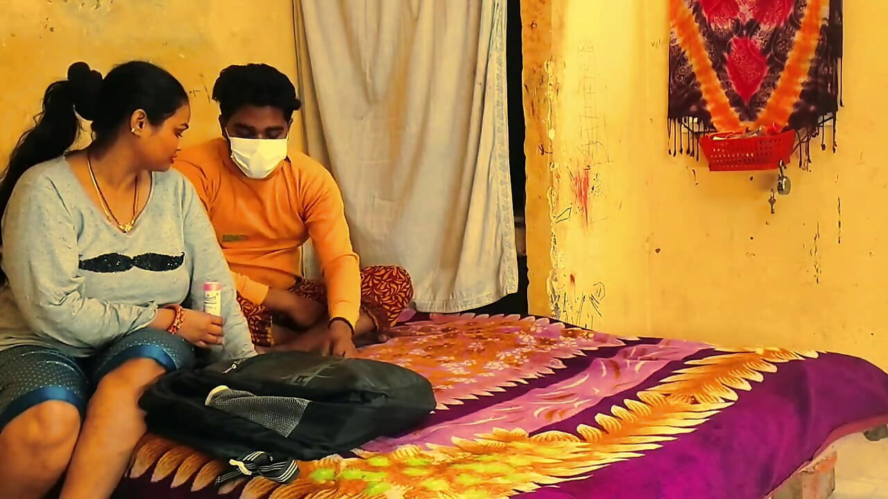 Bhabhi’s Midnight Oil Ritual – She Personally Brought Everything and Spent the Whole Night Massaging and Loving Me