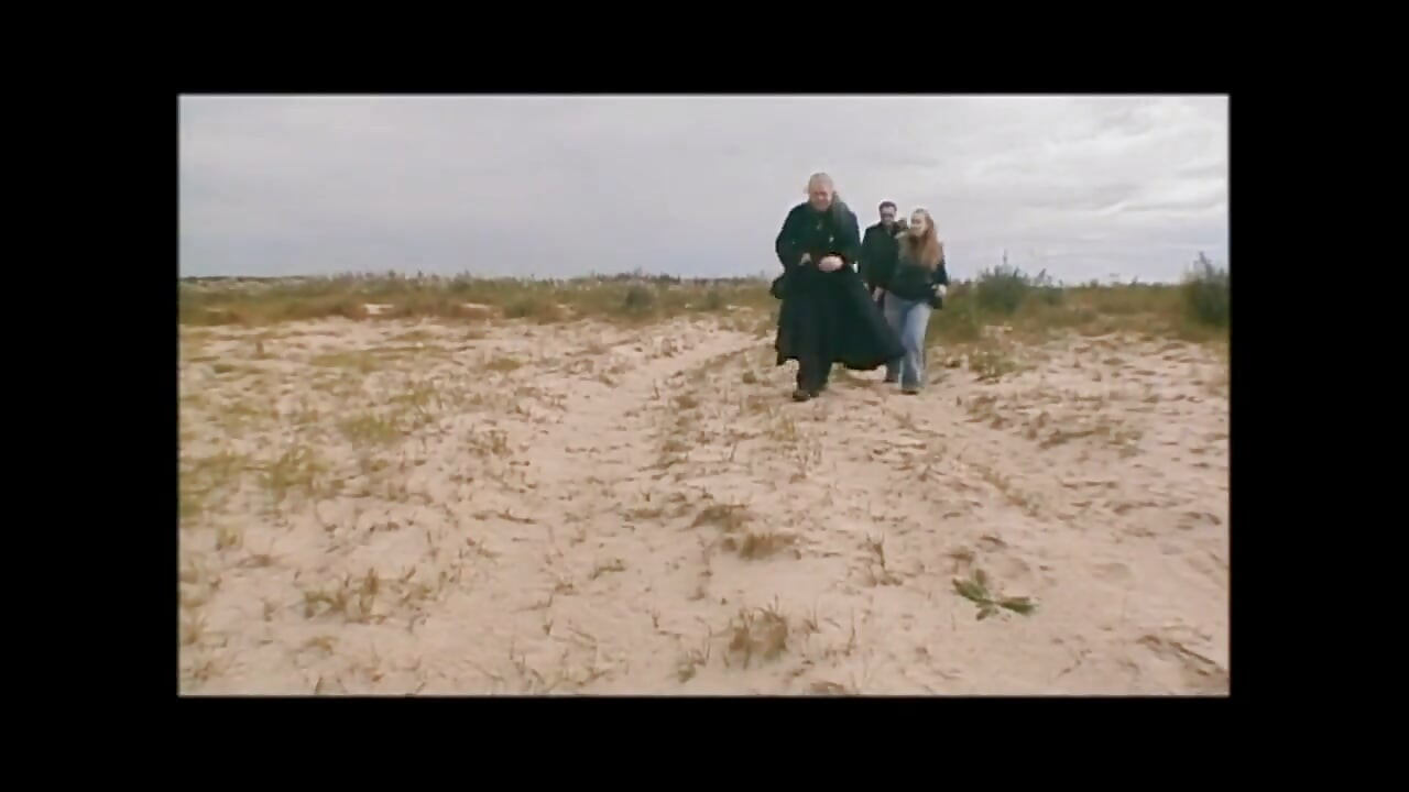 Humillante esclavitud azotando mierda digitación