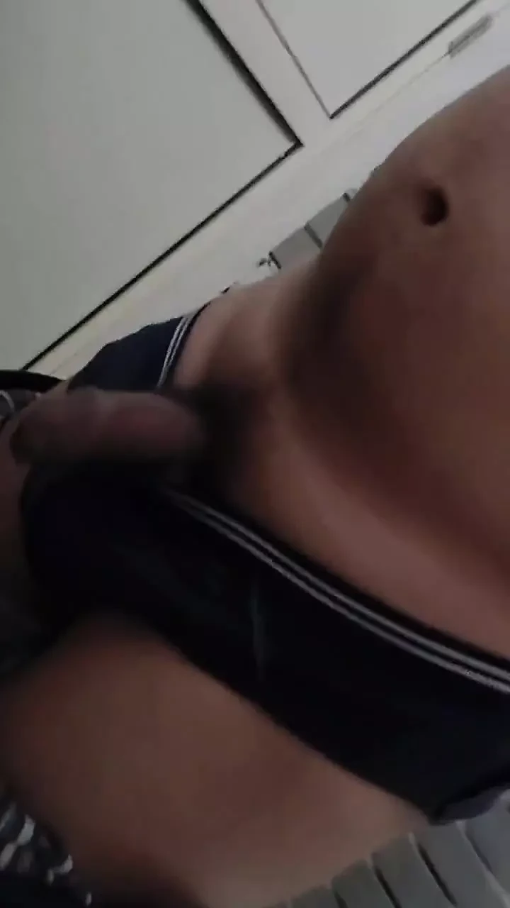 Bermain dengan zakar besar saya di Fabhouse