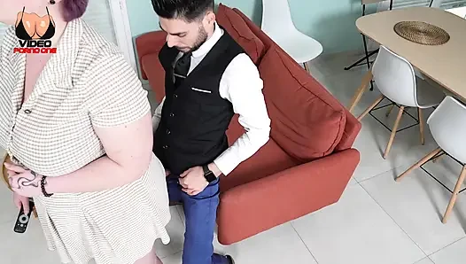 Payudara besar, pantat besar untuk pelacur besar yang suka bercinta ini!