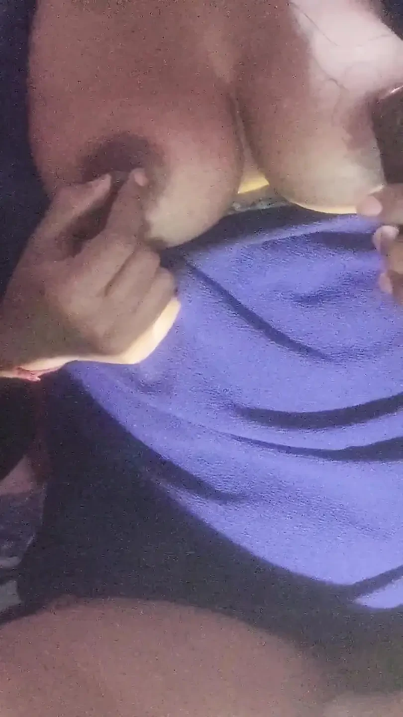 Pacar seksiku di panggilan video