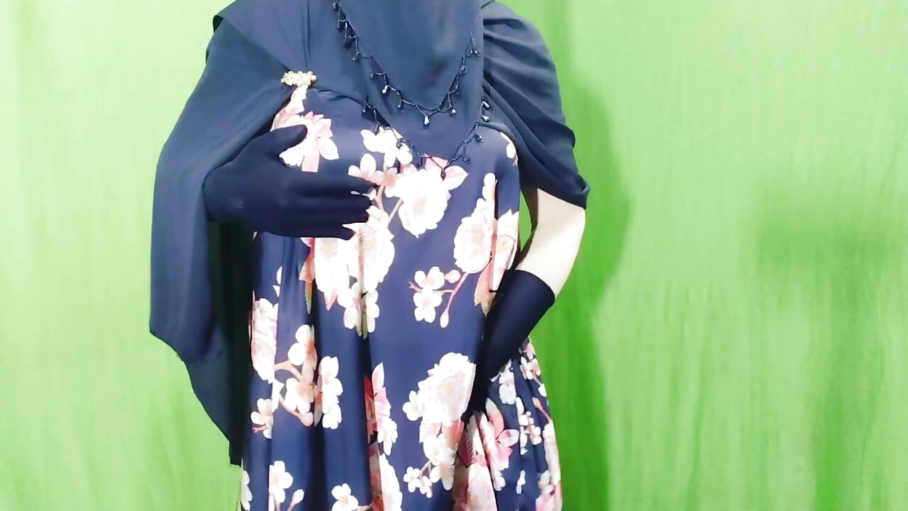 Muslimanska hidžab prekrasna kućanica jebe se sa susjedom - uz jasan hindi zvuk