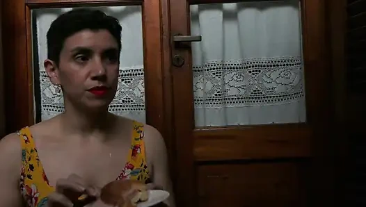 Croissant dan ham, keju dan sperma!