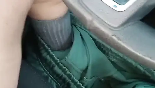 Öffentlich masturbiere meine muschi in der autowäsche, der handjob meines mannes im verkehr! Teil 1