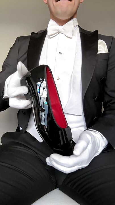 Gentleman in Tails Jerks off Into His Patent Leather Shoes