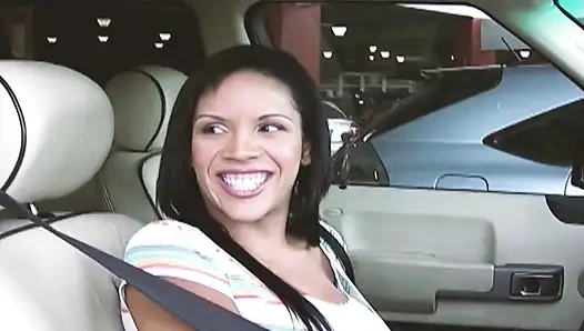 Büyük memeli ve götlü esmer orta yaşlı seksi kadın göt egzersizi 4_ebony yüze boşalmanın tadını çıkarıyor