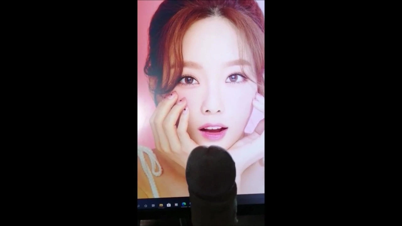 Snsd taeyeon sperma hyllning