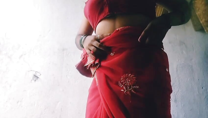 Housewife showing bra and panty Sex video