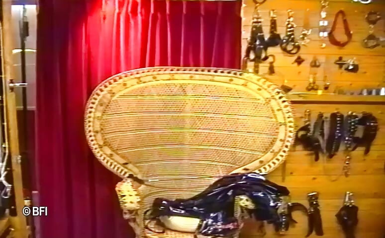 Dutch submission women 2 scenes in 1