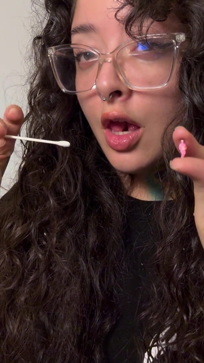 The Giantess Found a Man Curled up to Sneeze on Him