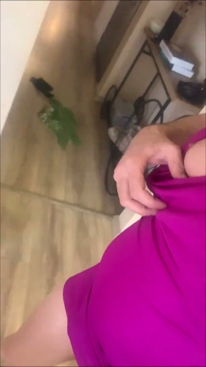 I'm braless in public | Clip 1