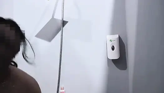 Душ в публичном спортзале ванной для моего милого бойфренда - Minokiiko